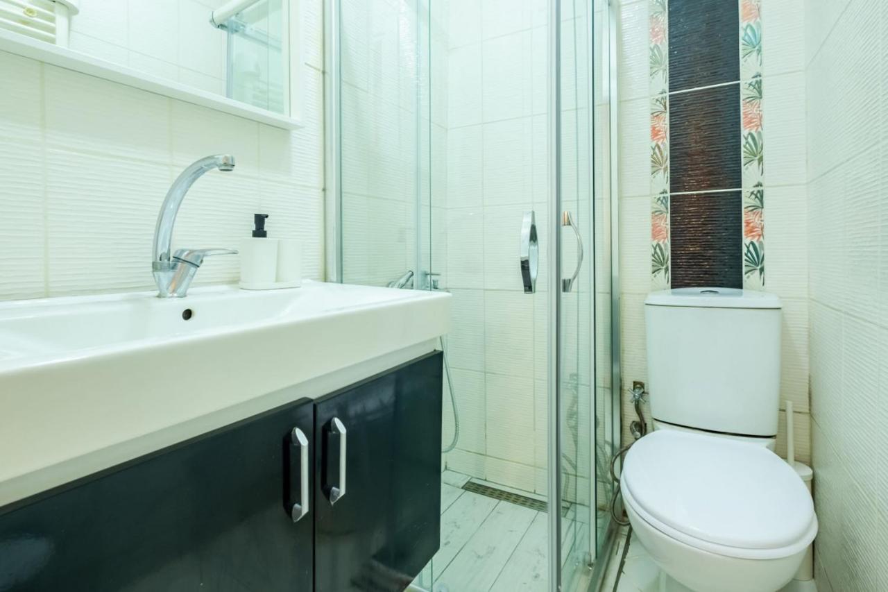 Апартаменты Pleasant Flat Near Taksim Square In Beyoglu Стамбул Экстерьер фото
